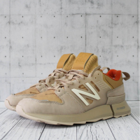 Кроссовки New Balance Ruga бежевые