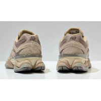 New Balance 9060 Winter Light Mushroom с мехом