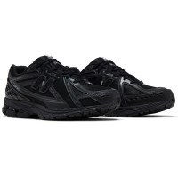 New Balance 1906R All Black