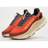 New Balance Fresh Foam More Trail V3 Red Black Beige