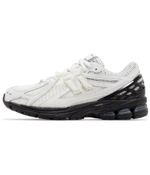 New Balance 1906R Comme Des Garcons