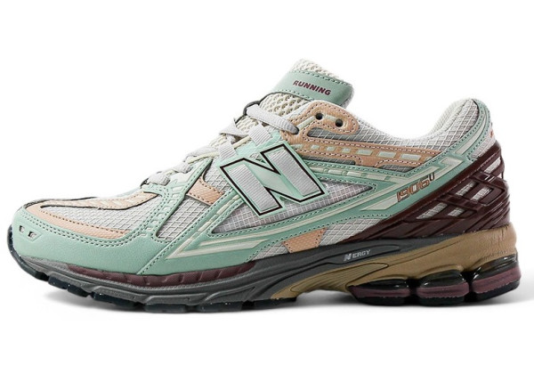 New Balance 1906U Clay Ash