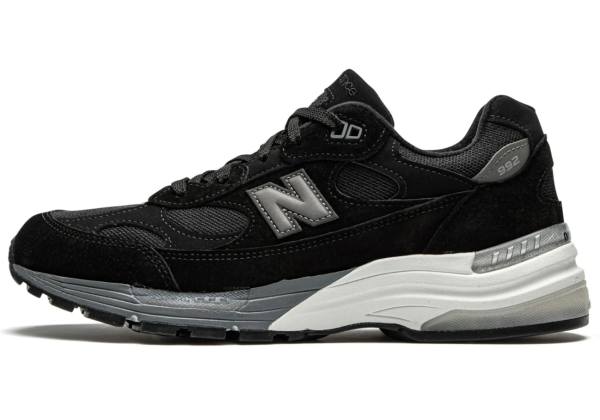 Кроссовки New Balance 992 черные с белым