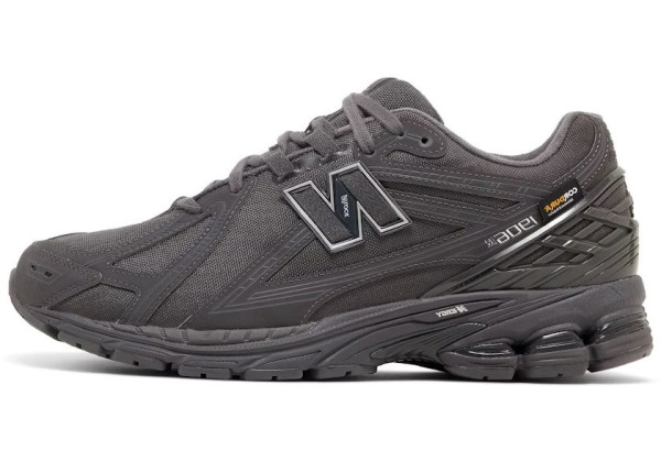 New Balance 1906R Cordura Magnet