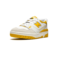 Обувь New Balance 550 Varsity Gold yellow