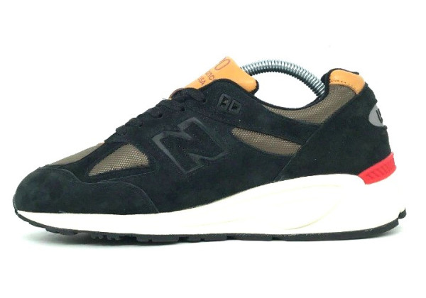 Кроссовки New Balance 990 монотонные черные