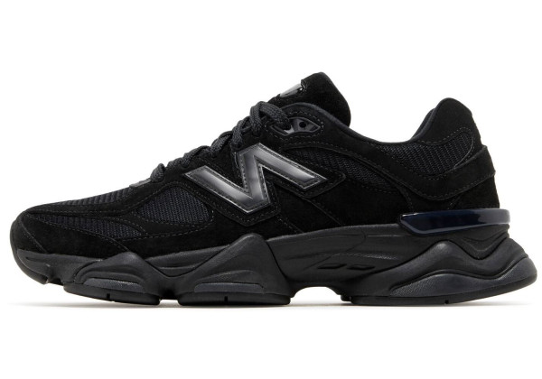 New Balance 9060 Triple Black