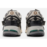 New Balance 1906A Silver Gold Metallic