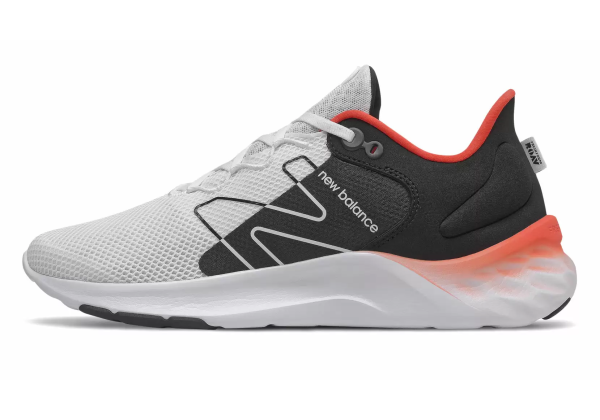 Кроссовки New Balance Fresh Foam Roav v2 белые