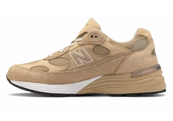 Кроссовки New Balance 992 моно бежевые