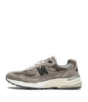 Кроссовки New Balance 992 бежевые